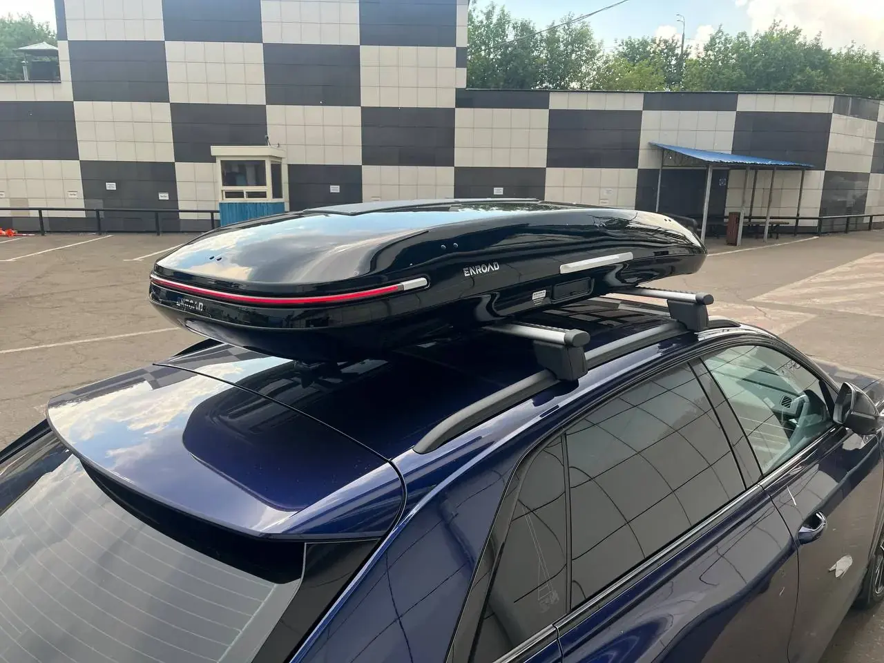 Установка автобокса ENROAD на Audi Q8 в магазине БоксТим