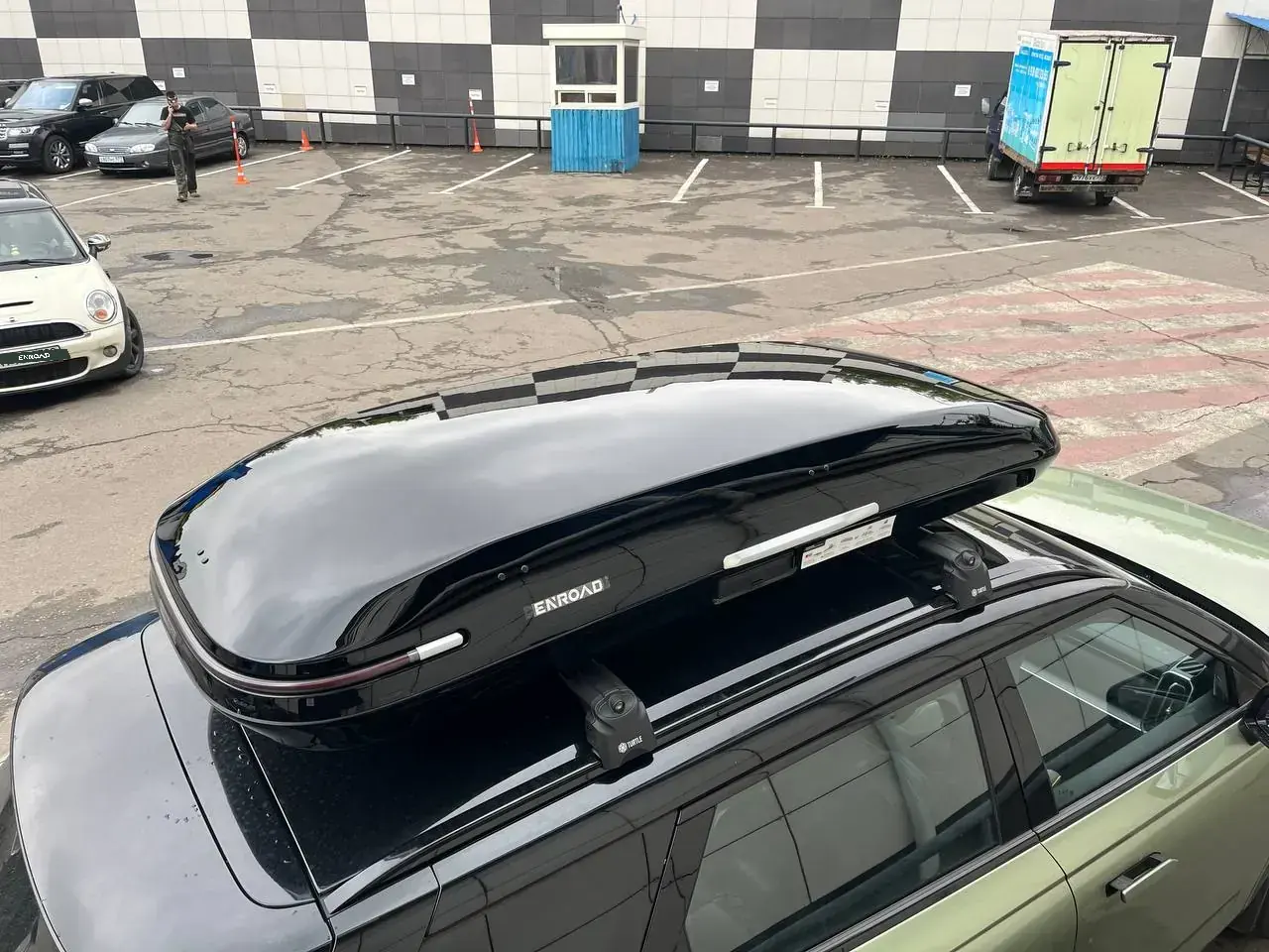 Установка автобокса ENROAD на JAECOO J7 в магазине БоксТим