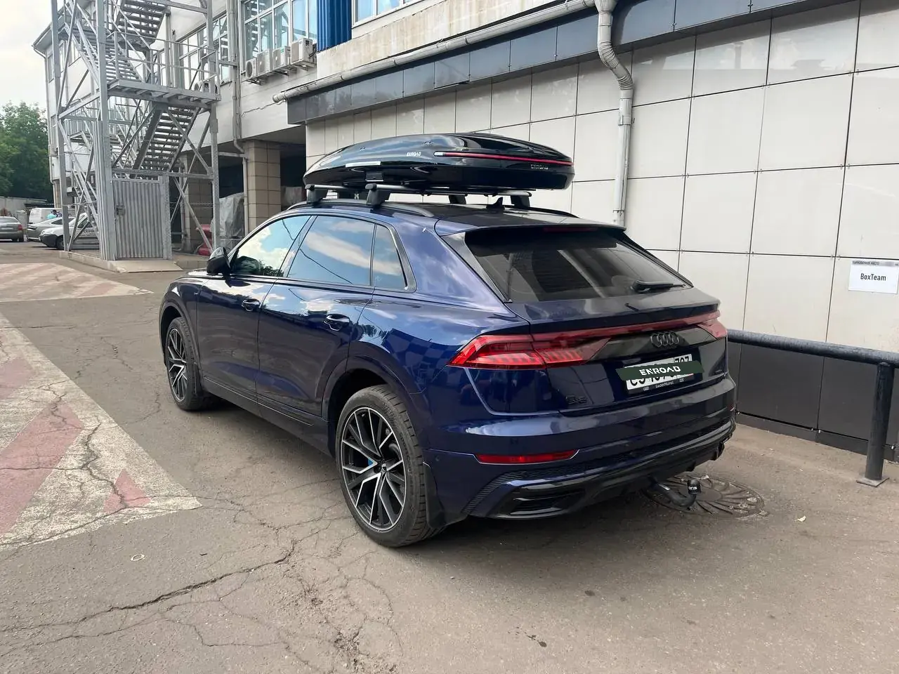 Установка автобокса ENROAD на Audi Q8 в магазине БоксТим