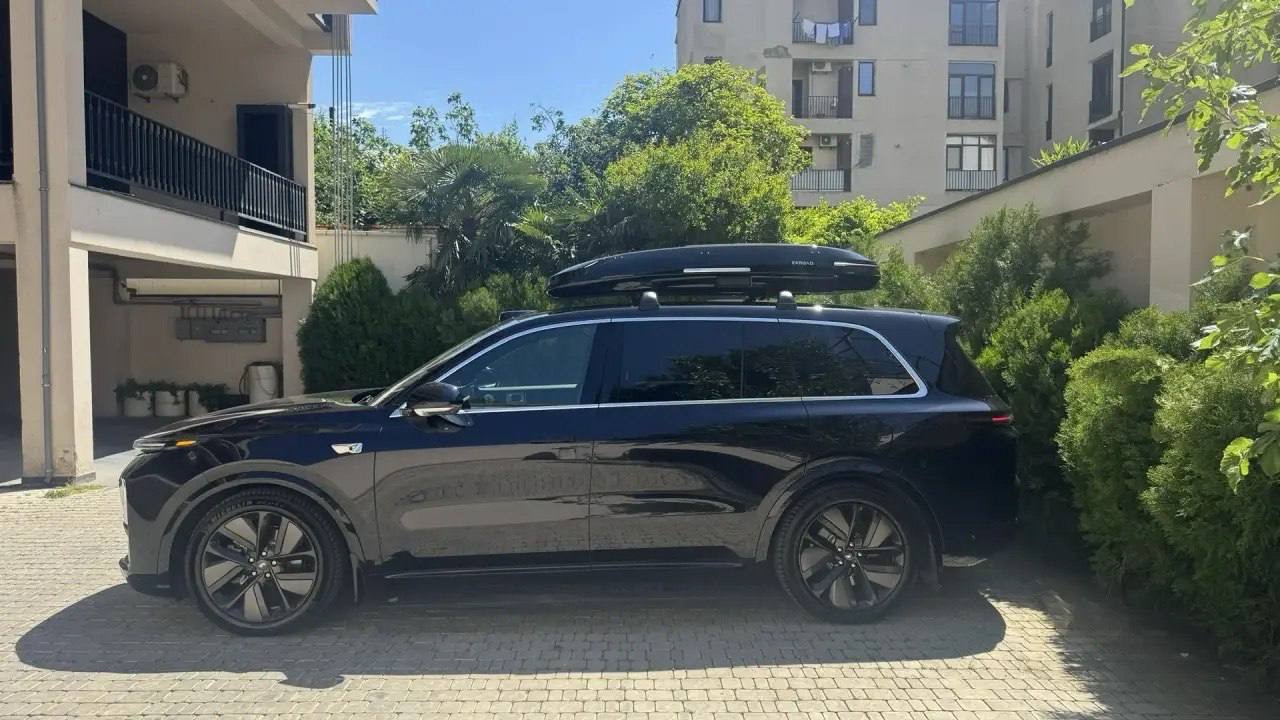 Установка автобокса ENROAD на Lixiang L9 в магазине БоксТим