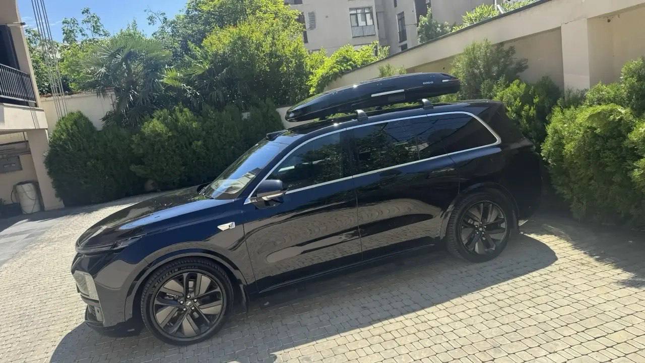 Установка автобокса ENROAD на Lixiang L9 в магазине БоксТим