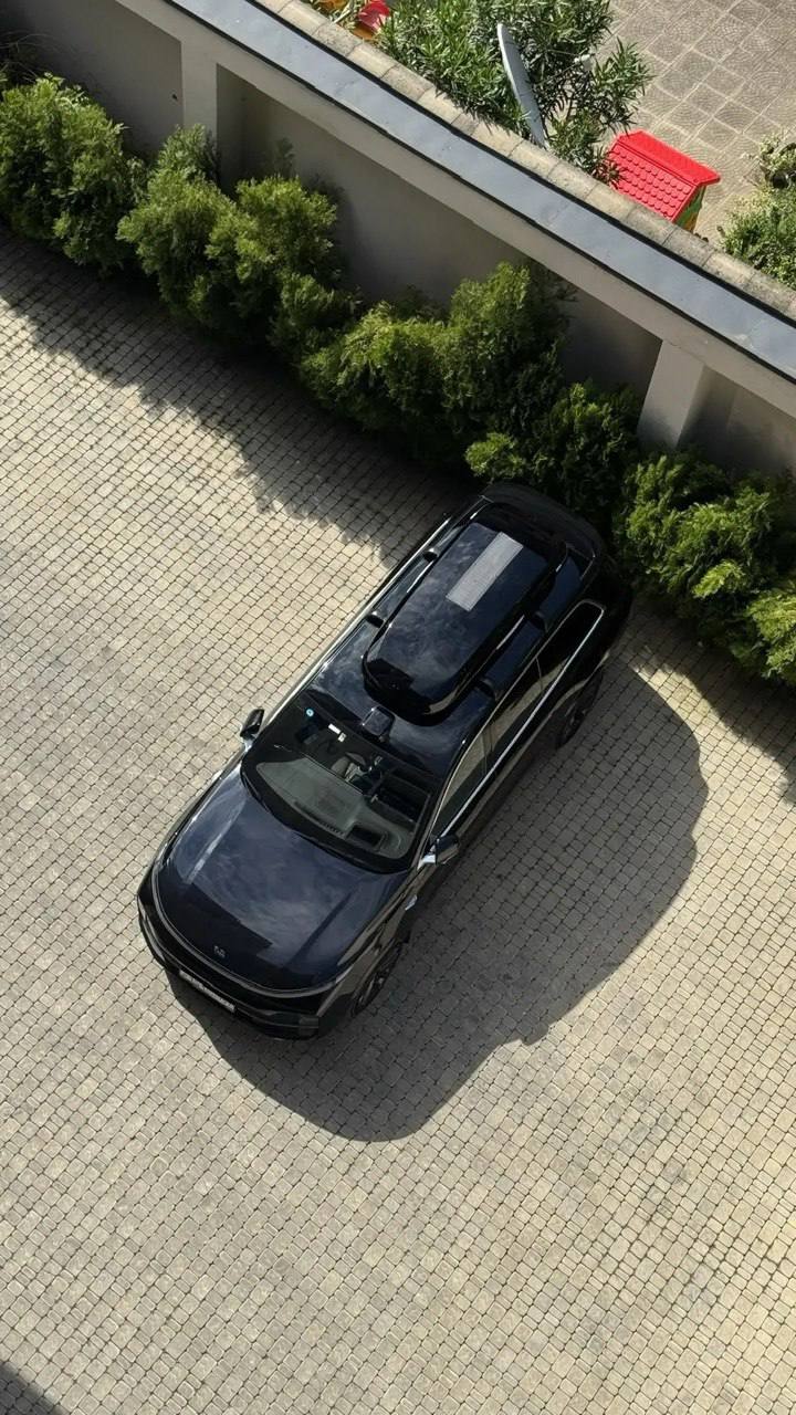 Установка автобокса ENROAD на Lixiang L9 в магазине БоксТим