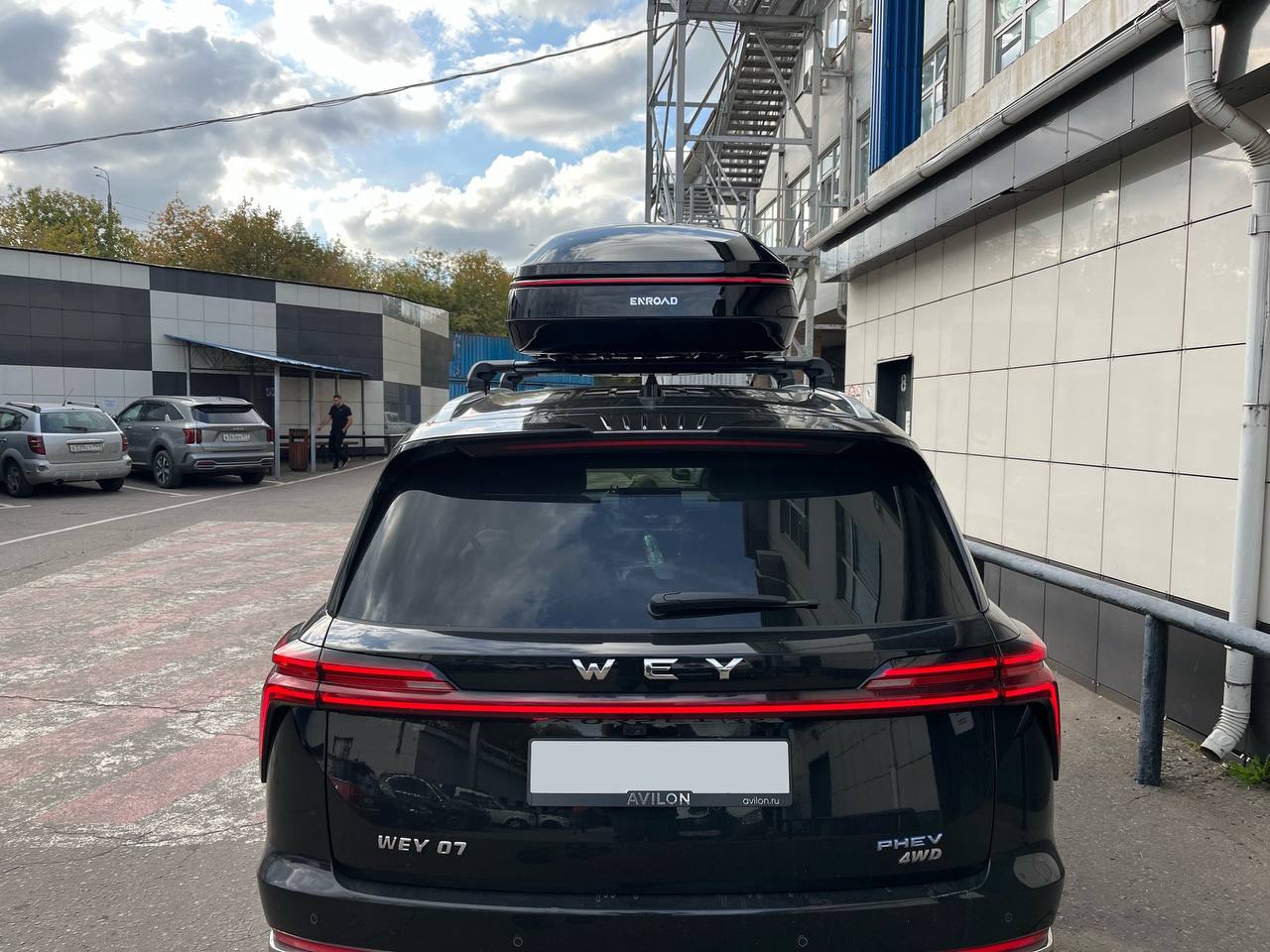 Установка автобокса ENROAD на WEY 07 в магазине БоксТим