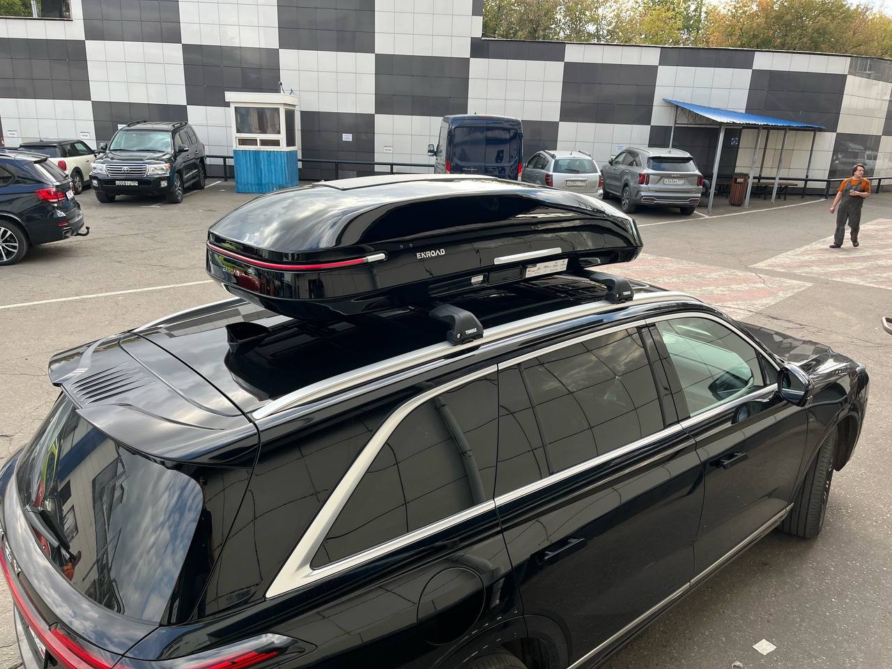 Установка автобокса ENROAD на WEY 07 в магазине БоксТим